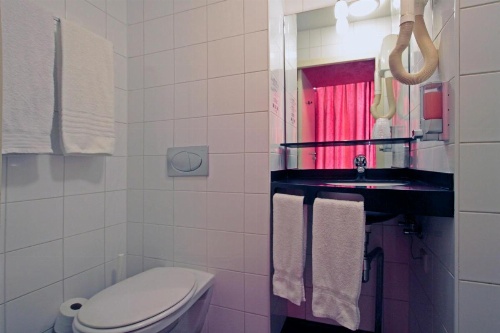 A-Train Hotel image 10