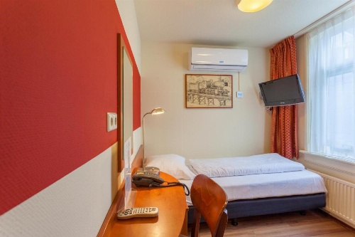 A-Train Hotel image 33