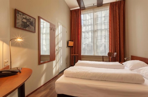 A-Train Hotel image 47